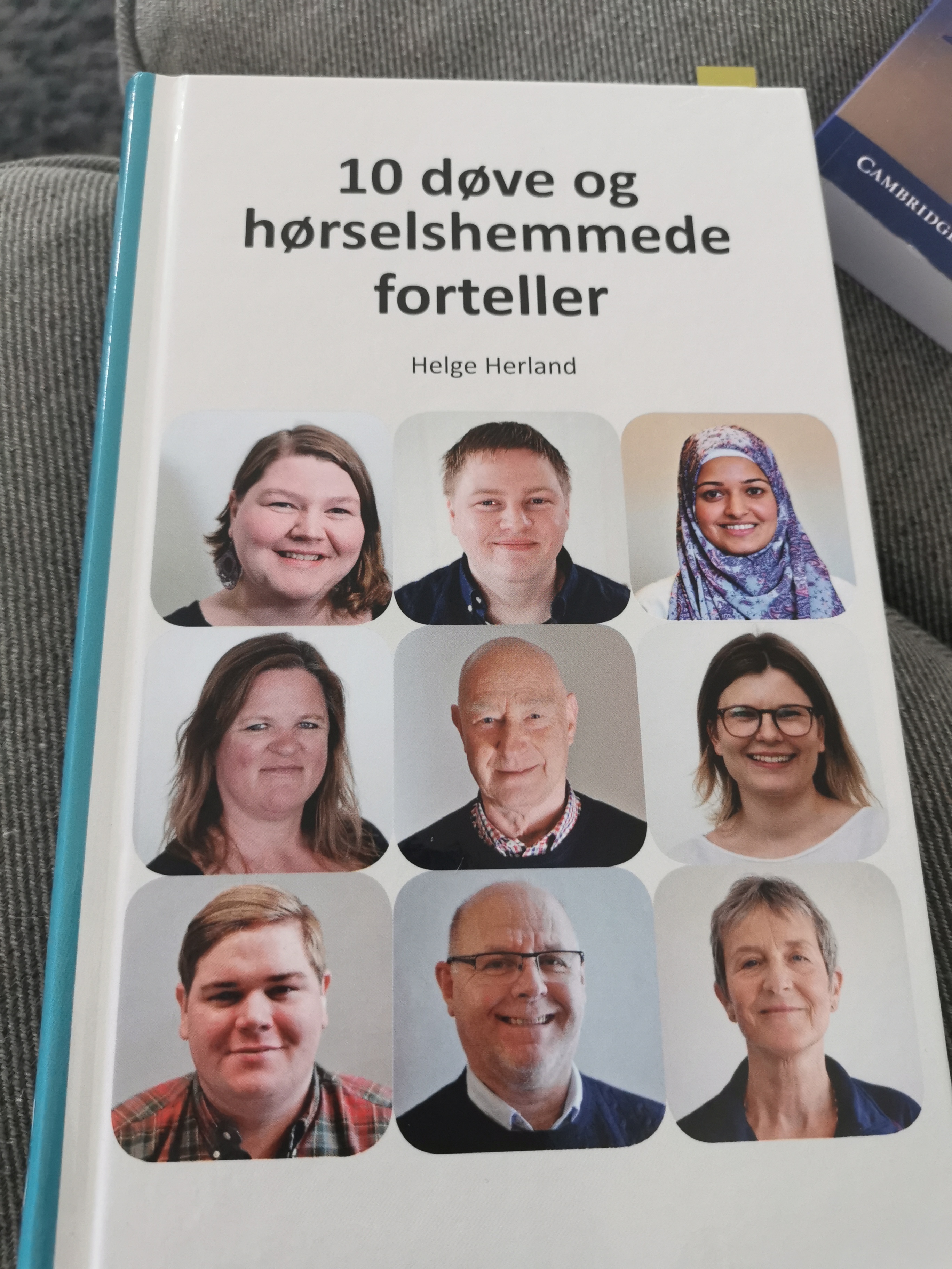 10 døve og hørselshemmede forteller 