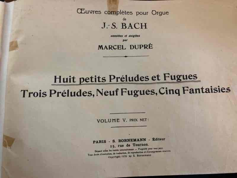 Huit petits Preludes et Fugues