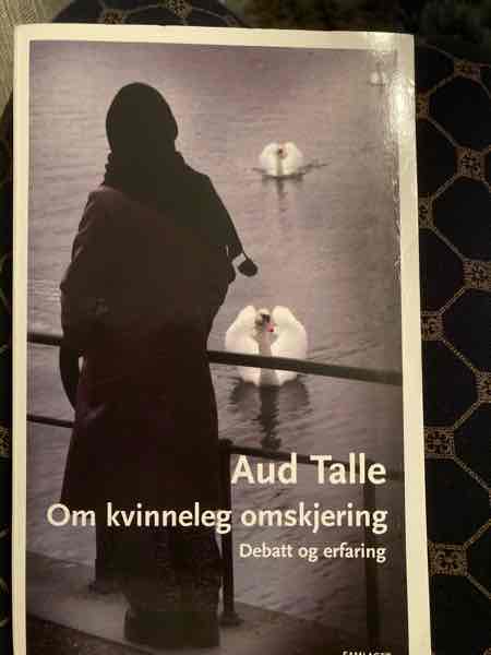 Om kvinnelig omskjæring