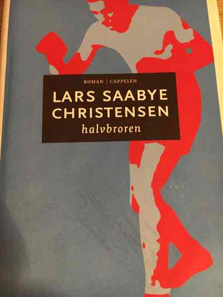 Halvbroren