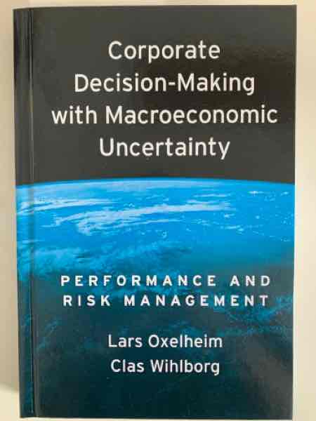 Corporate decision making with macroeconomic uncertainty