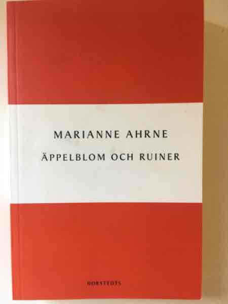 Appelblom och ruiner