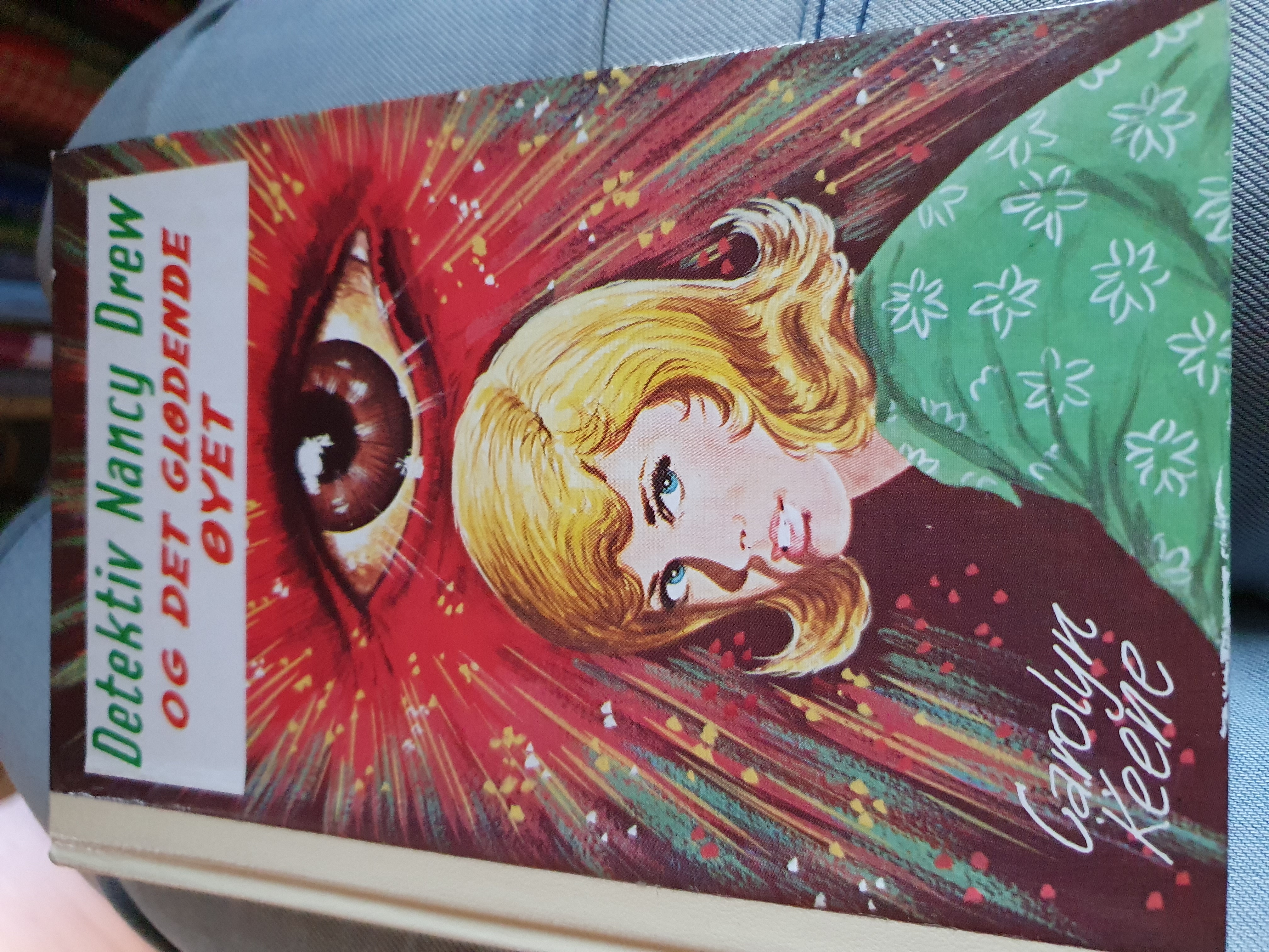 Detektiv nancy drew og det glødende øyet 