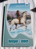 Hovspor i snøen