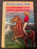 Detektiv Nancy Drew og mysteriet med spøkelseshesten