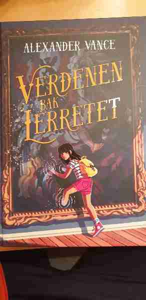 Verdenen bak lerretet 