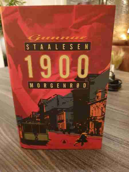 1900 MORGENRØD