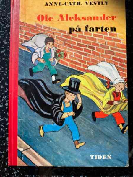 Ole Aleksander og bestemor på farten