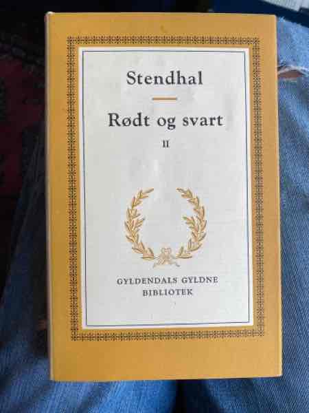 RØDT OG SVART