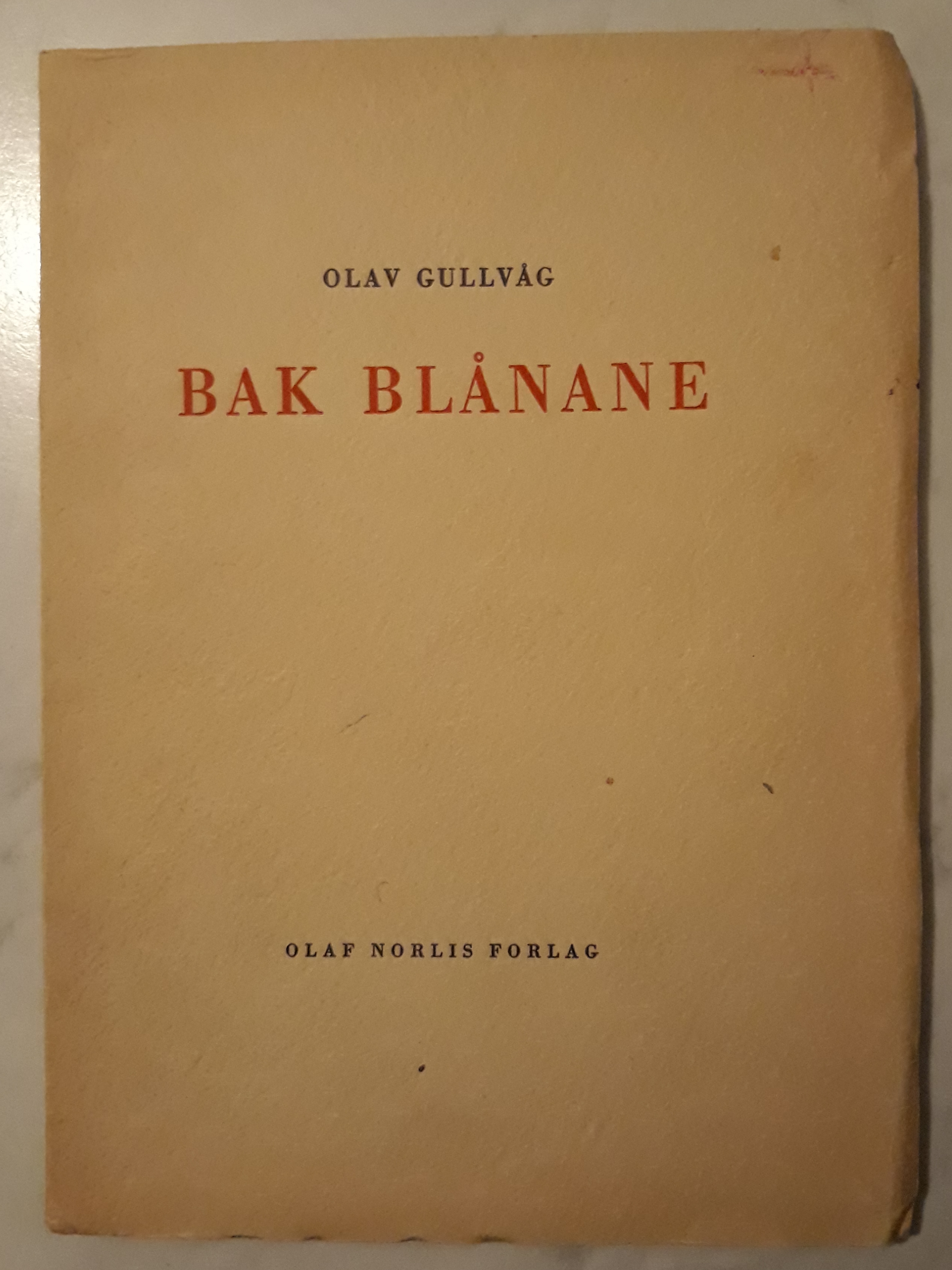 Bak blånane