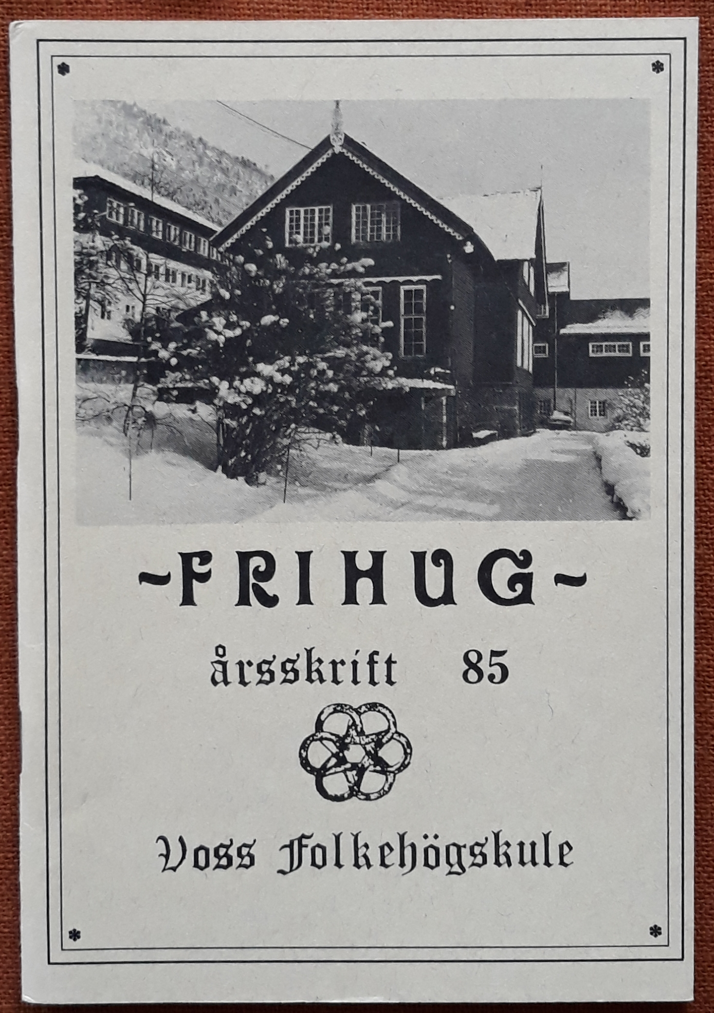 Frihug. Årsskrift 85