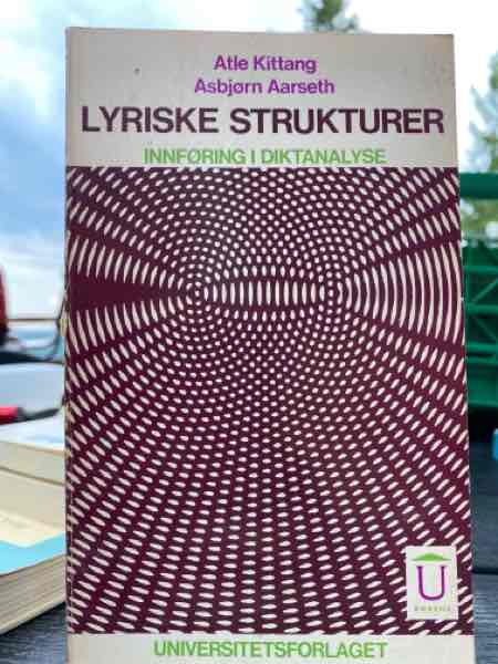 Lyriske strukturer