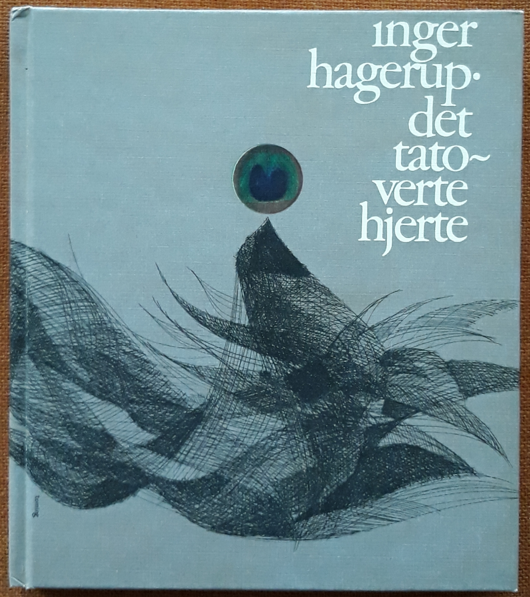 Det tatoverte hjerte. Dikt i utvalg av Klaus Hagerup