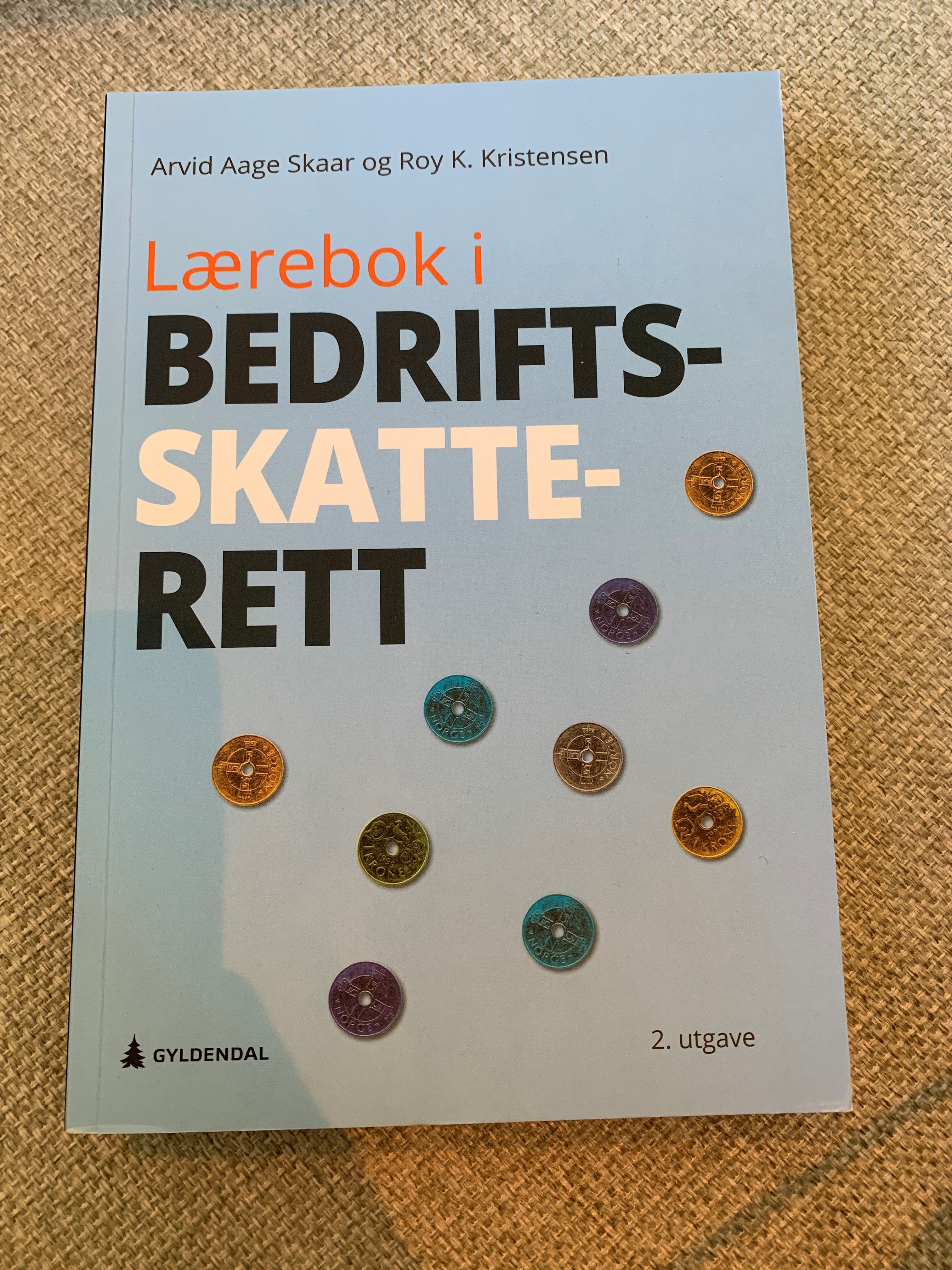Lærebok i bedriftsskatterett