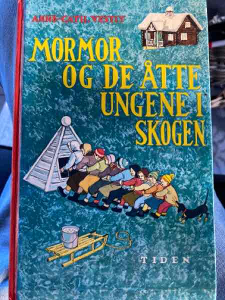 Mormor og de åtte ungene i skogen