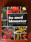 Bo med blomster