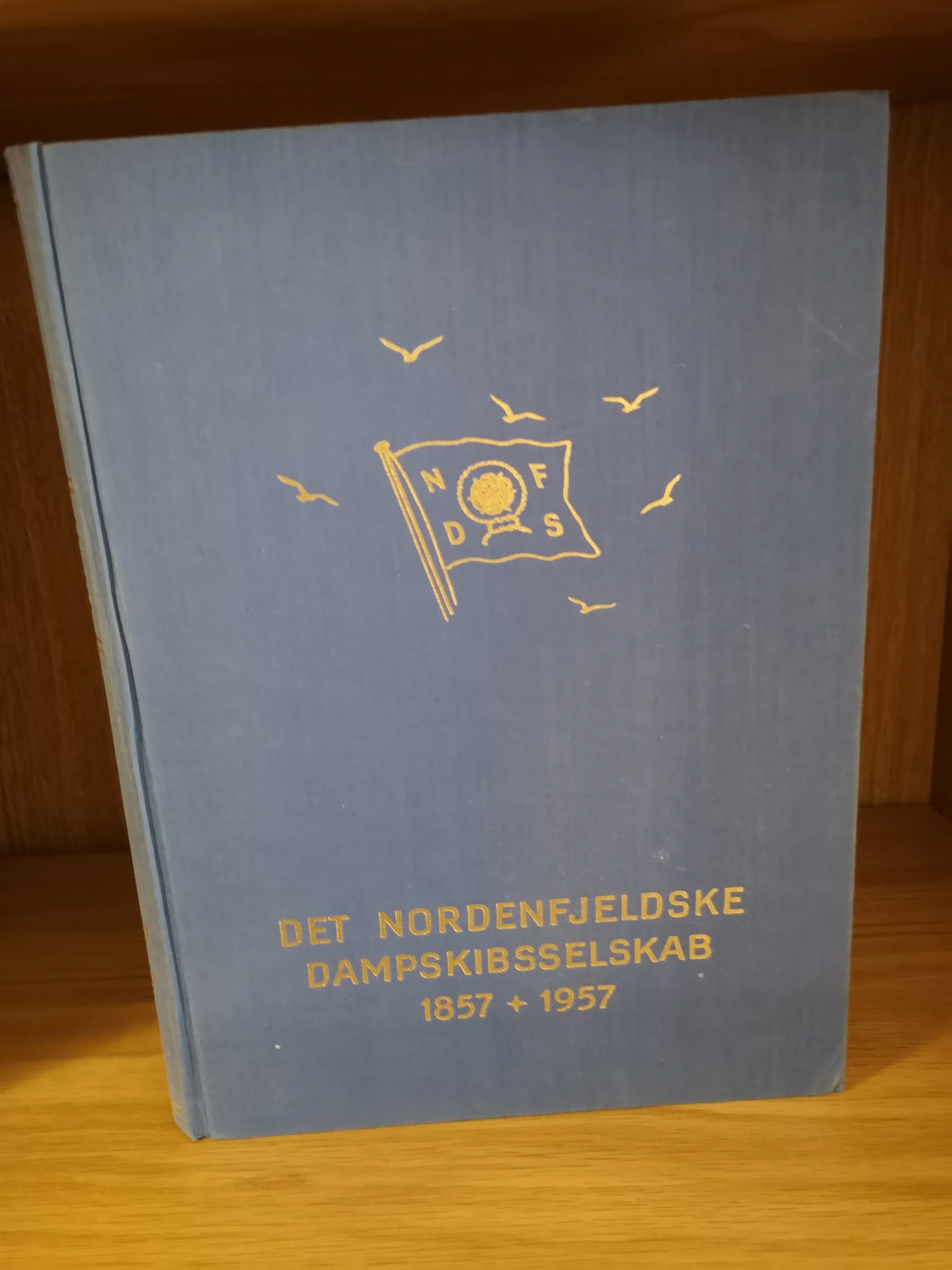  Det Nordenfjeldske Dampskibsselskab 1857-1957