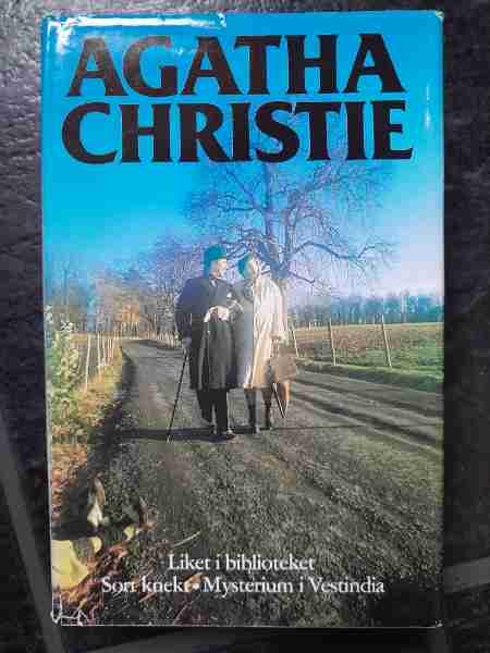 Liket i biblioteket/Sort knekt/Mysterium i Vestindia.