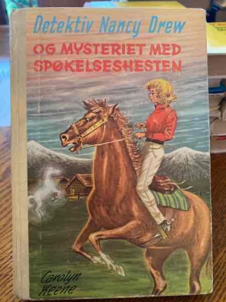 Detektiv Nancy Drew og mysteriet med spøkelseshesten