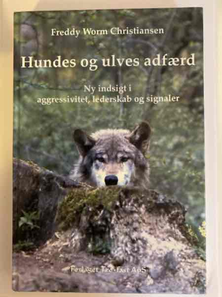 Hundes og ulves adfærd