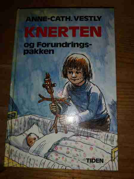 Knerten og forundringpakken