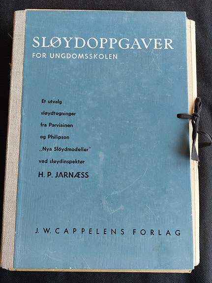 Sloydoppgaver I Skolen () Sloydoppgaver I Skolen