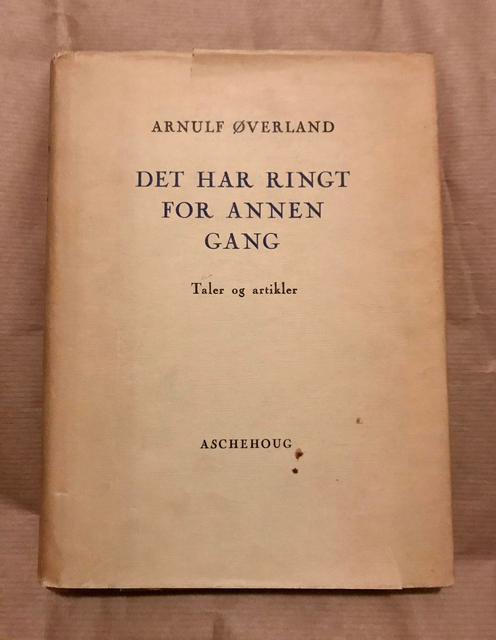 Det har ringt for annen gang 