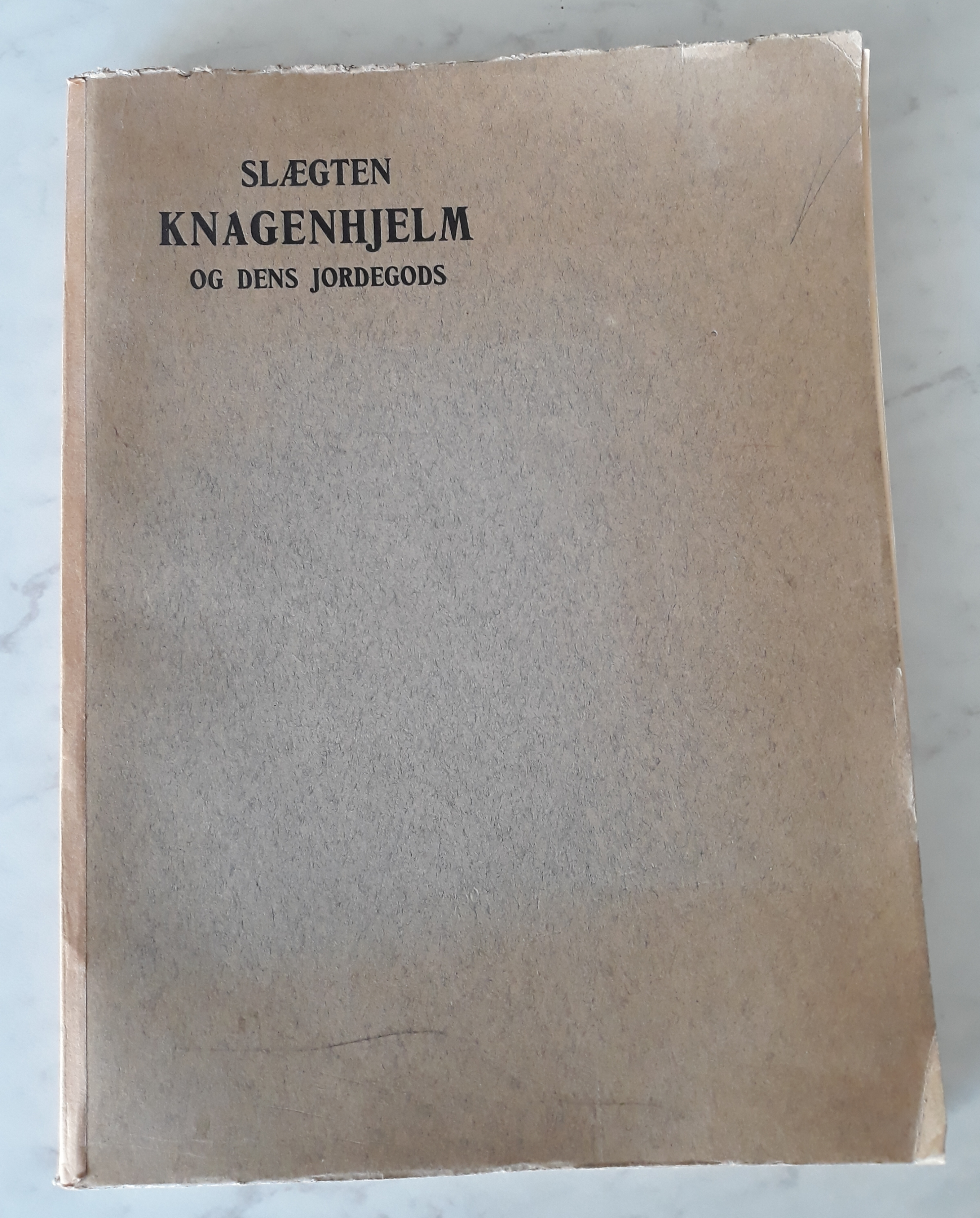 Slægten Knagenhjelm og dens jordegods