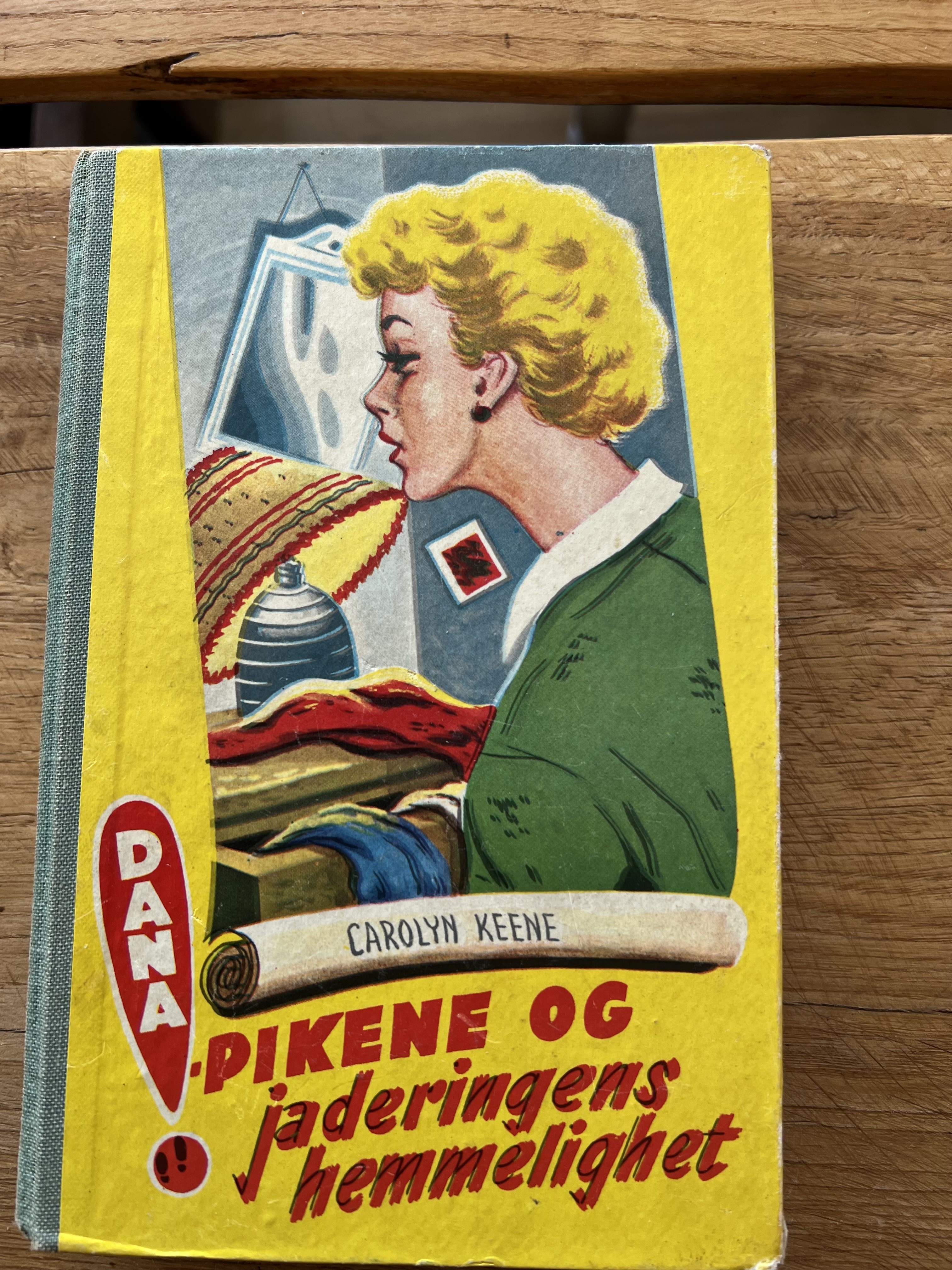 Dana-pikene og jaderingens hemmelighet