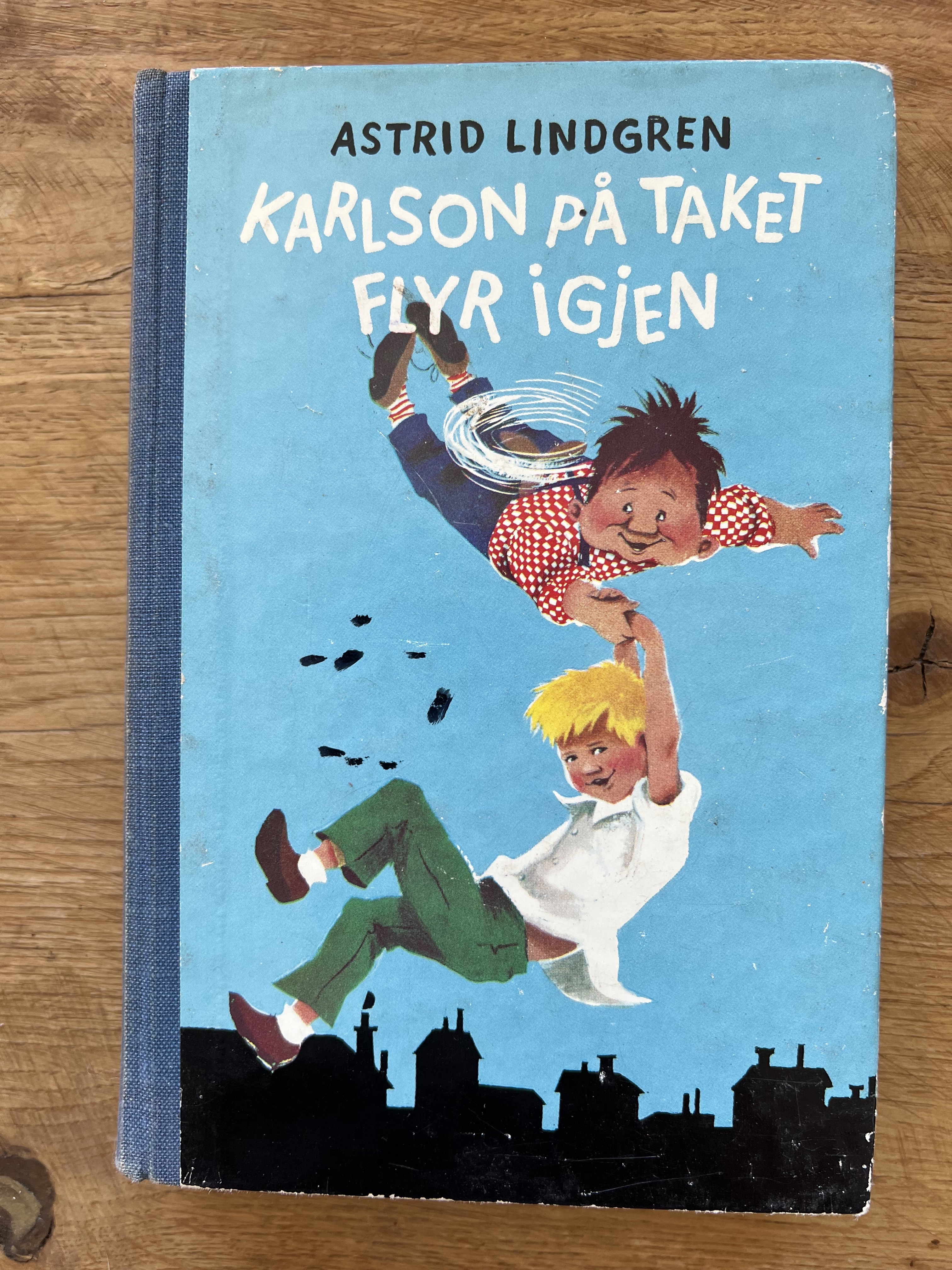 Karlson på taket flyr igjen