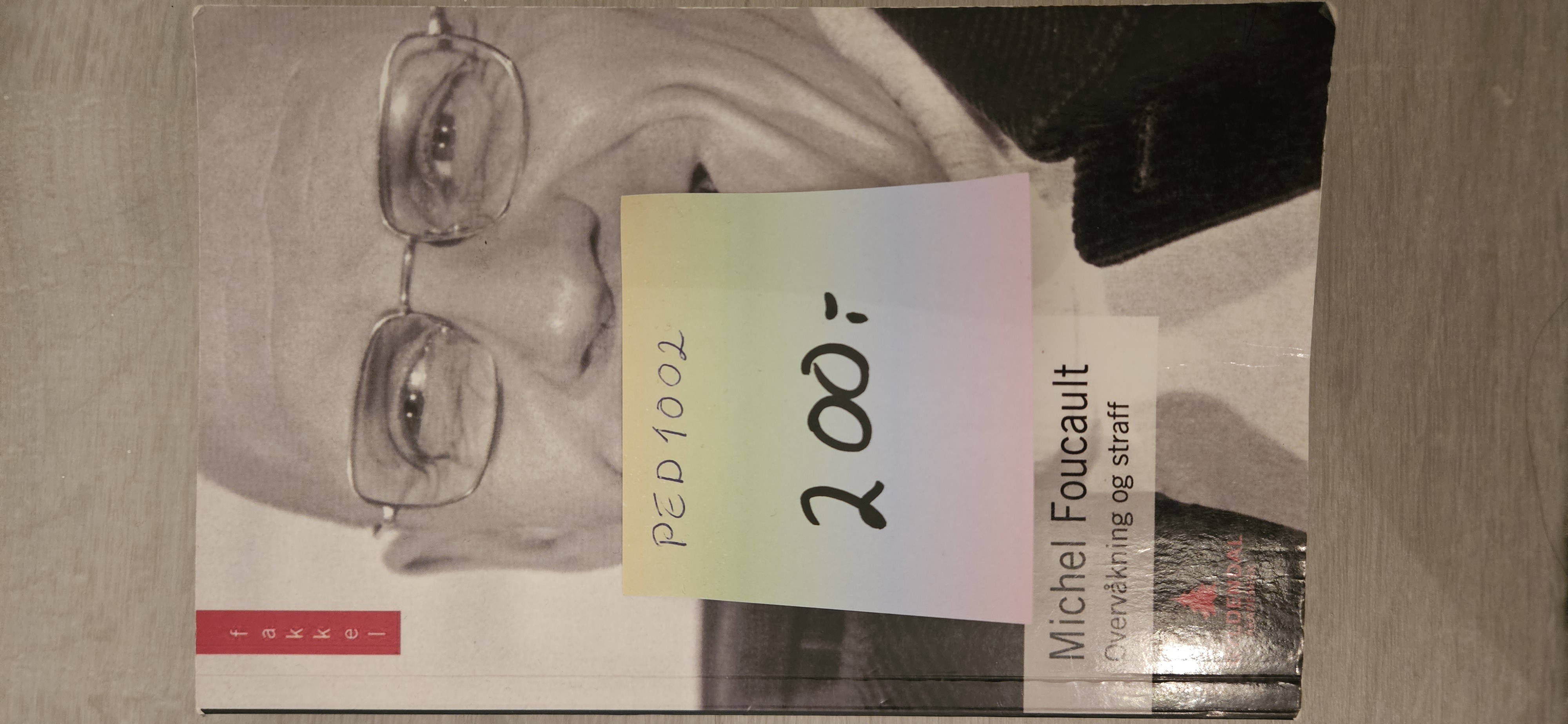 Overvåkning og straff 2014