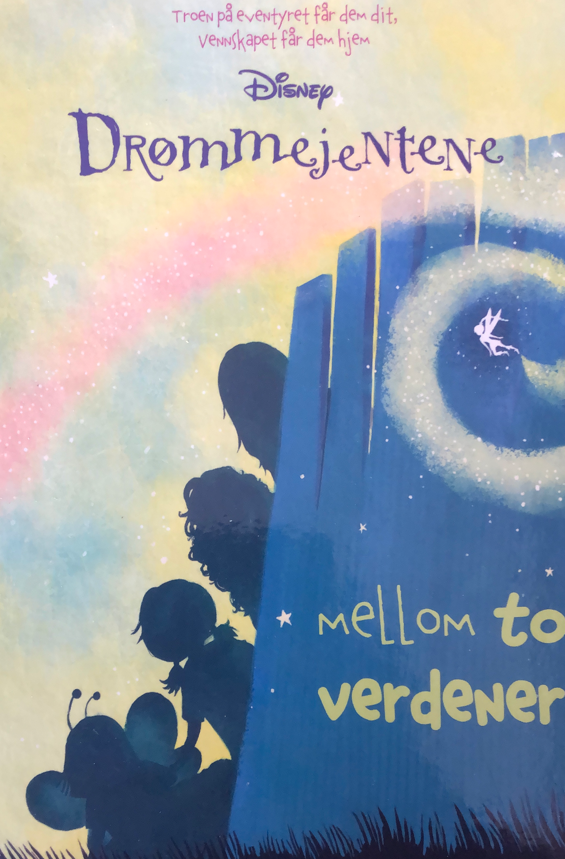 Drømmejentene mellom to verdener