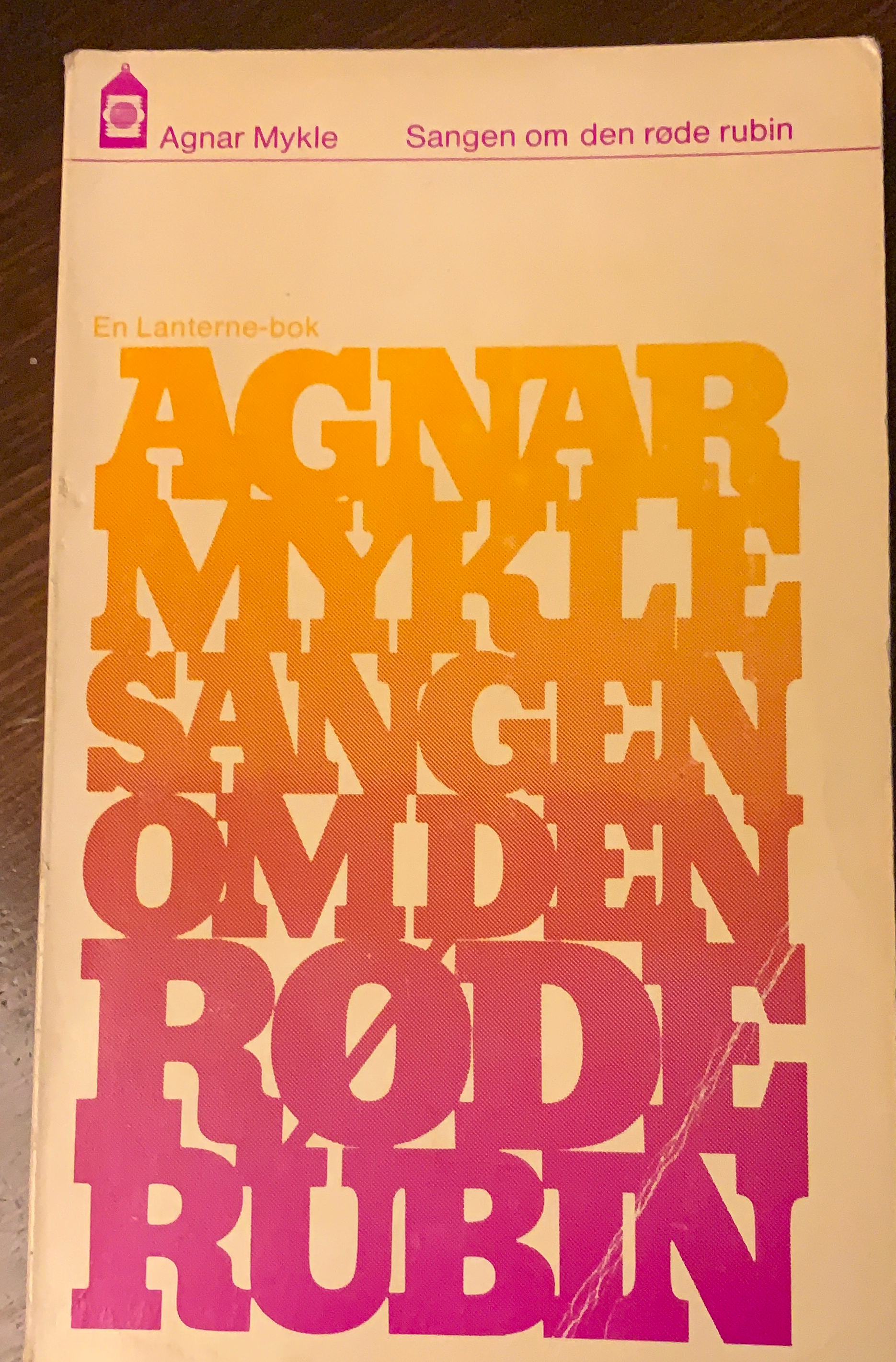 Sangen om den røde rubin