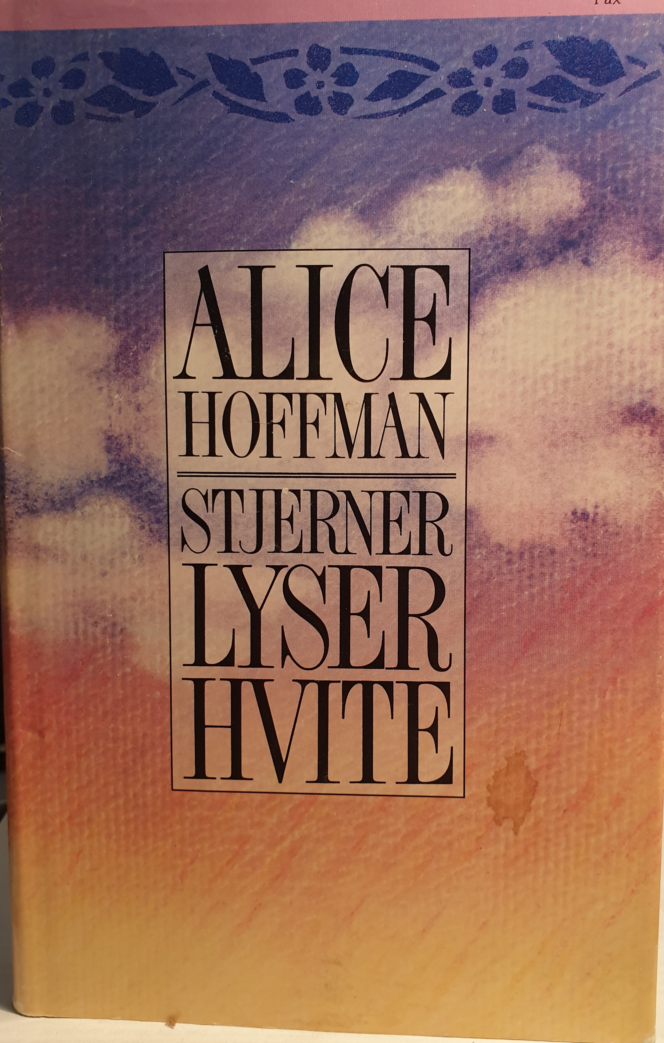 Stjerner lyser hvite