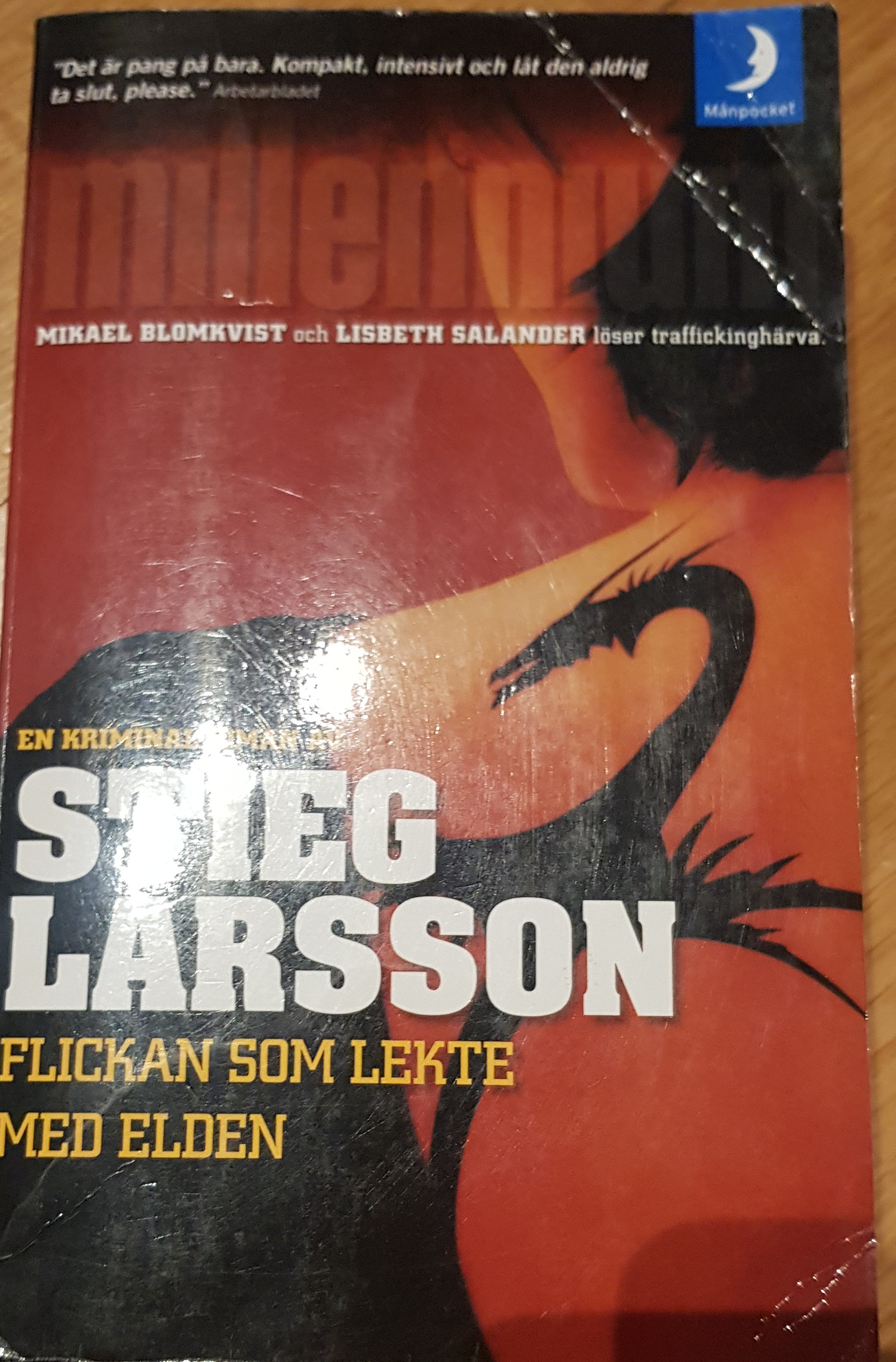 Flickan som lekte med elden