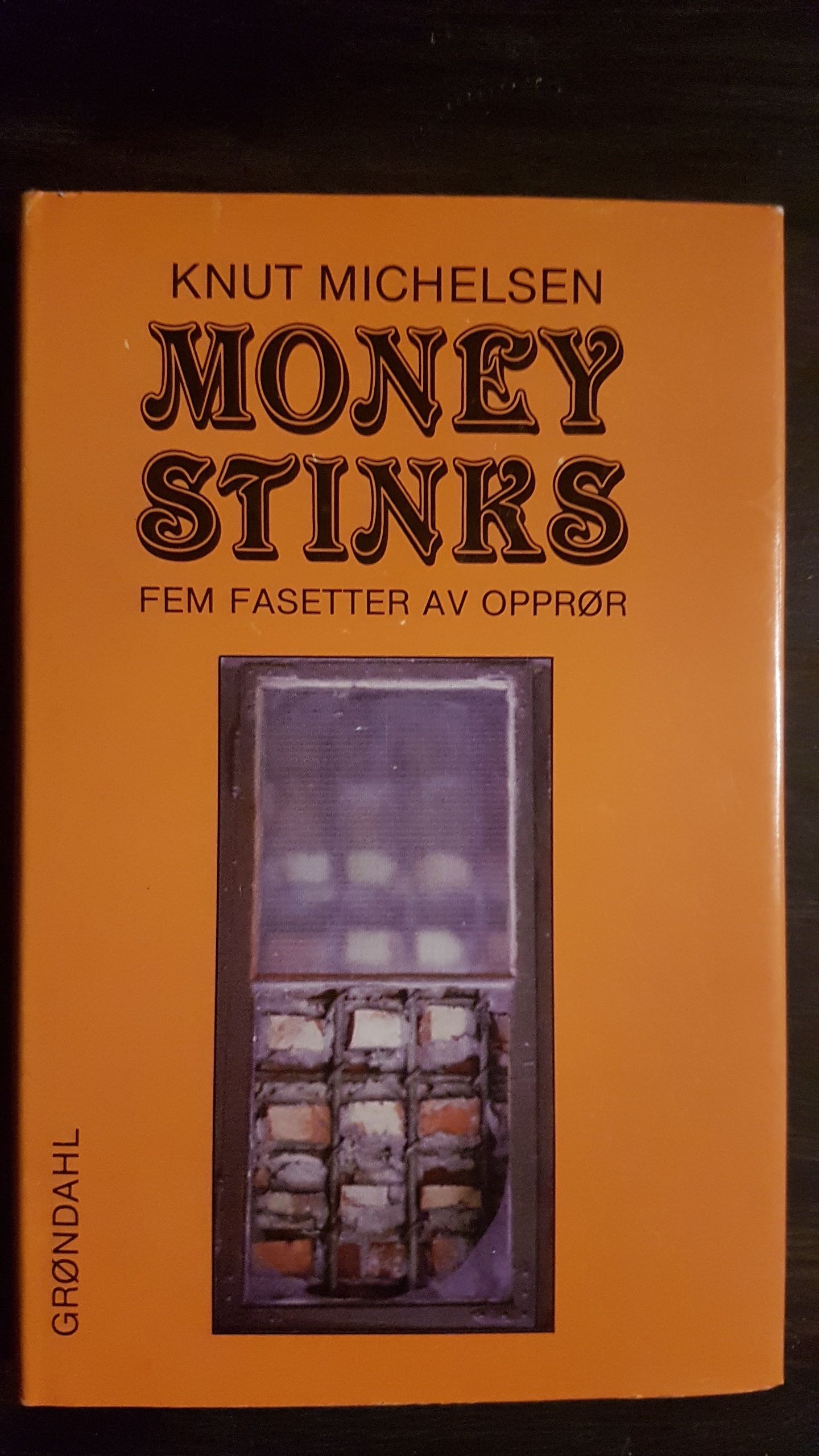 Money stinks